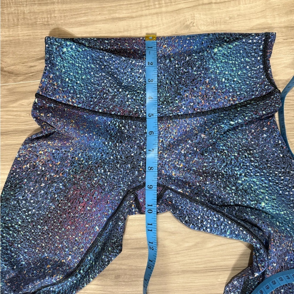 lululemon athletica Multicolor Leggings women's size 6 - Picture 3 of 6